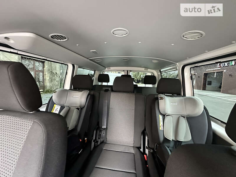 Volkswagen Caravelle 2021