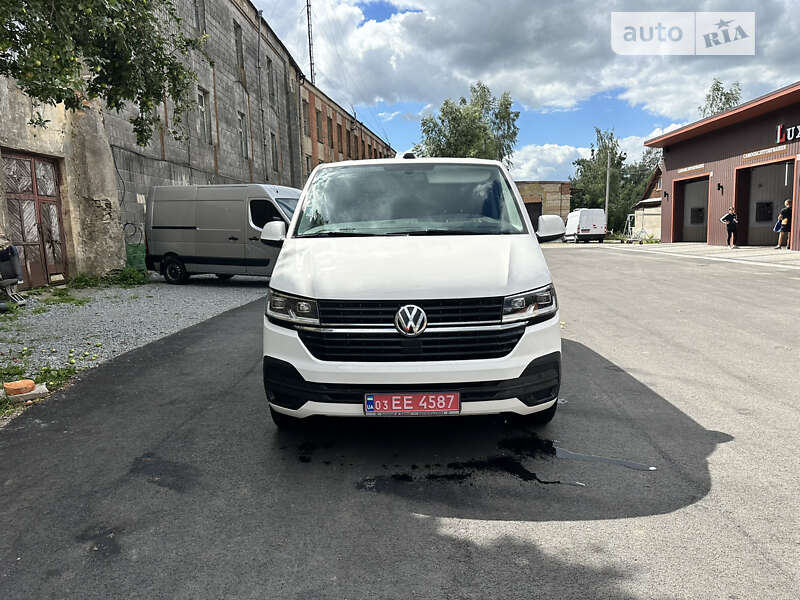 Volkswagen Caravelle 2021