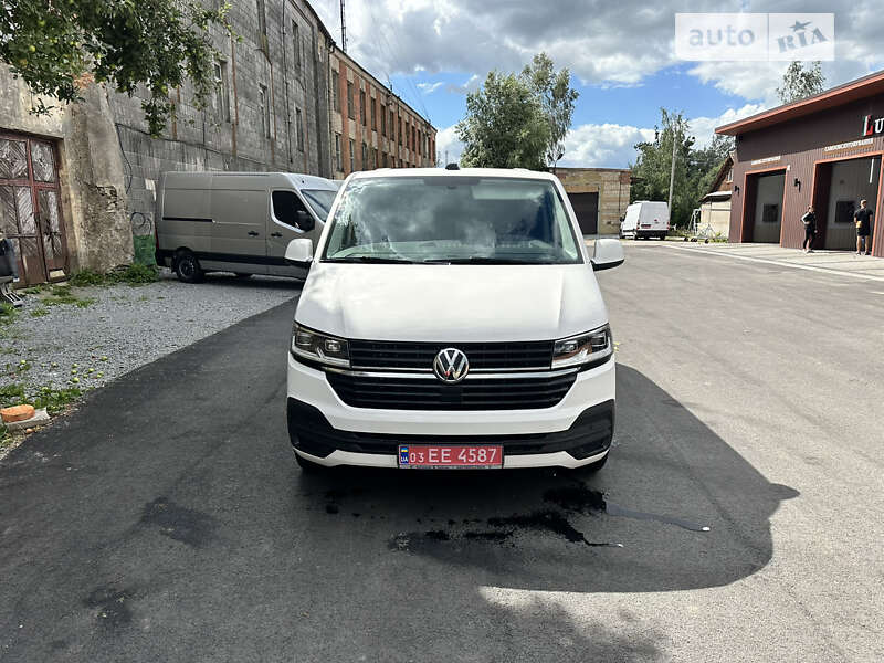 Volkswagen Caravelle 2021