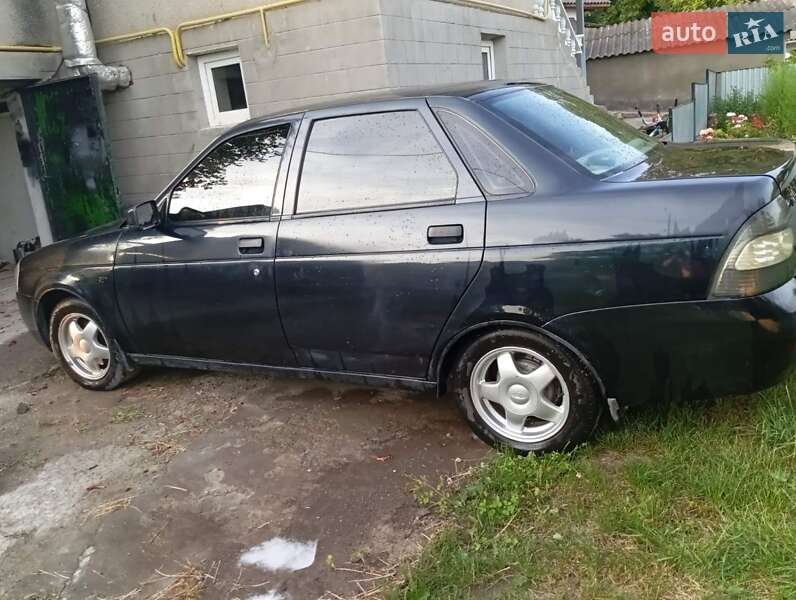 ВАЗ / Lada-2