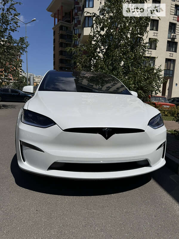 Tesla-3