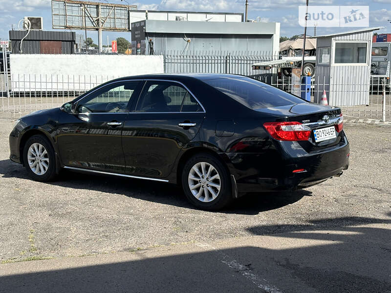 Toyota Camry 2011