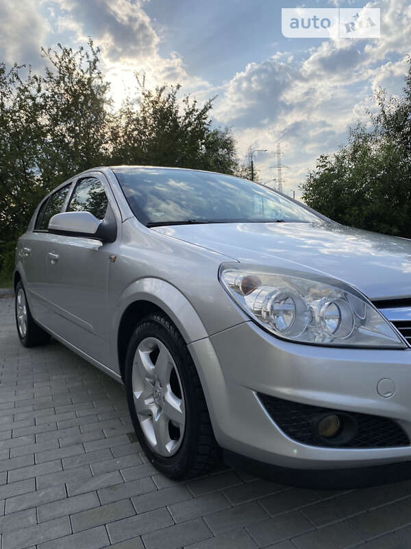 Opel Astra 2007