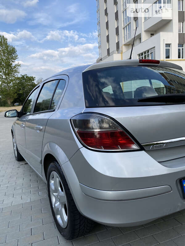 Opel Astra 2007