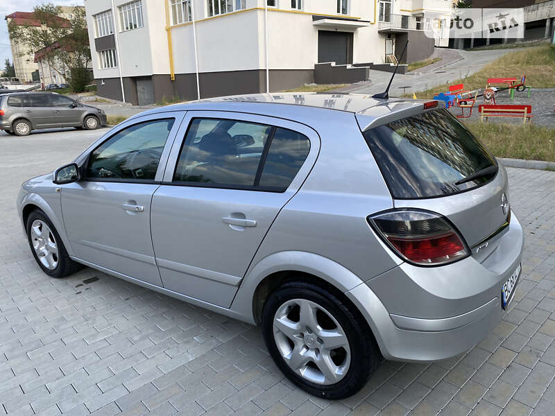 Opel Astra 2007
