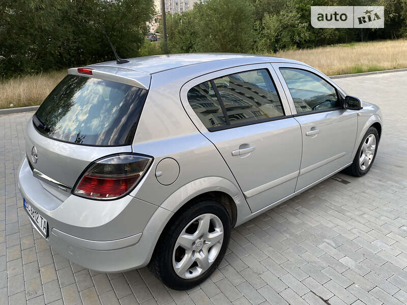 Opel Astra 2007