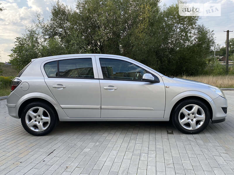 Opel Astra 2007
