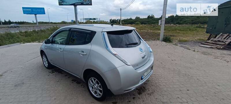 Nissan-9