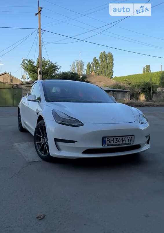 Tesla-8