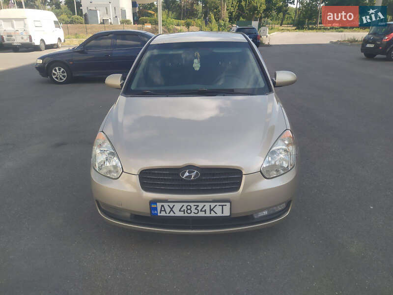 Hyundai-28