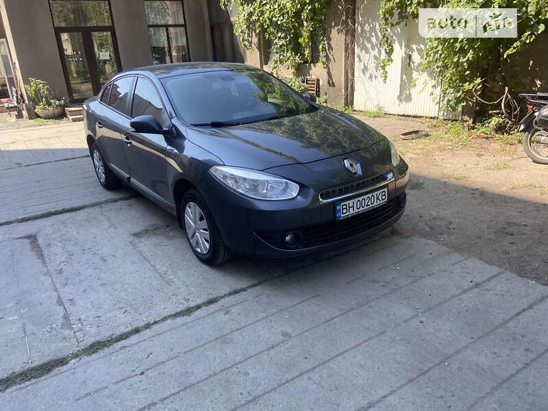 Renault Fluence 2012