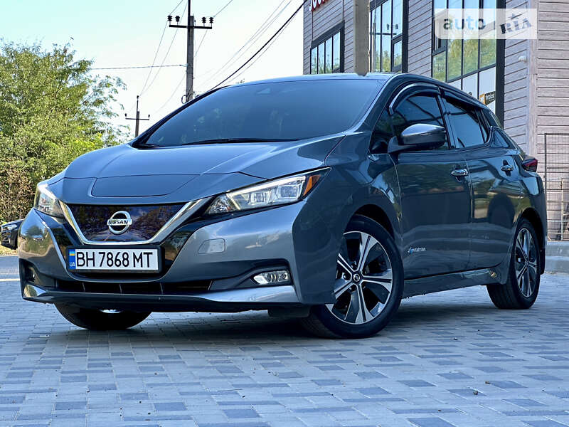 Nissan-23