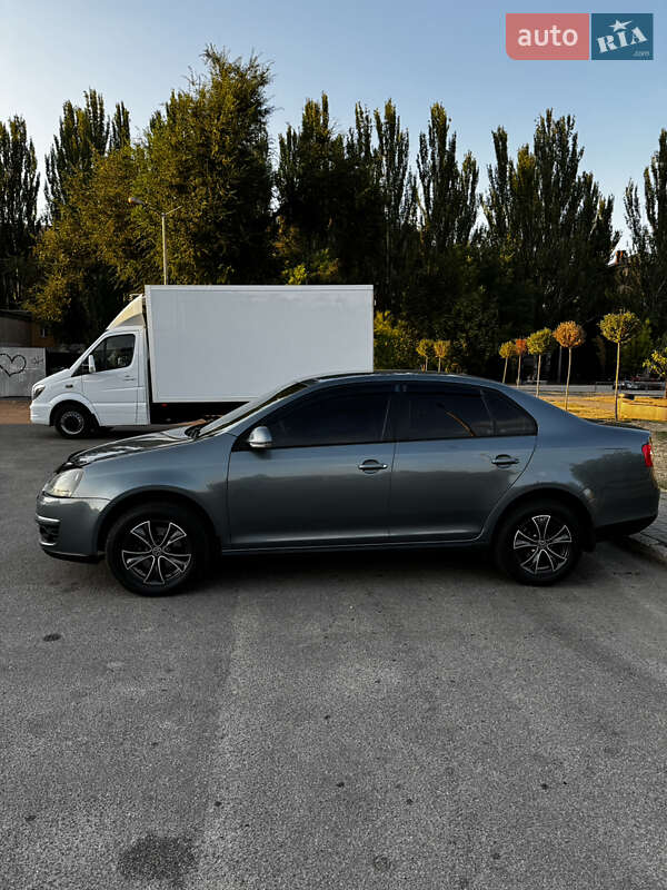 Volkswagen Jetta 2008