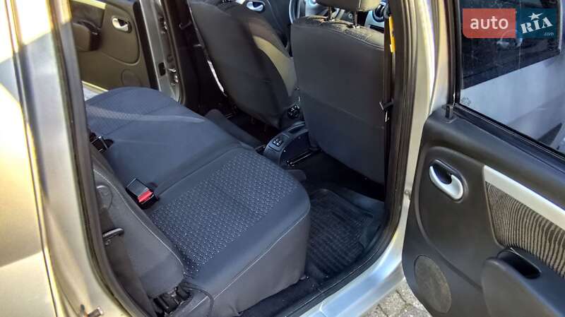 Renault Logan 2009