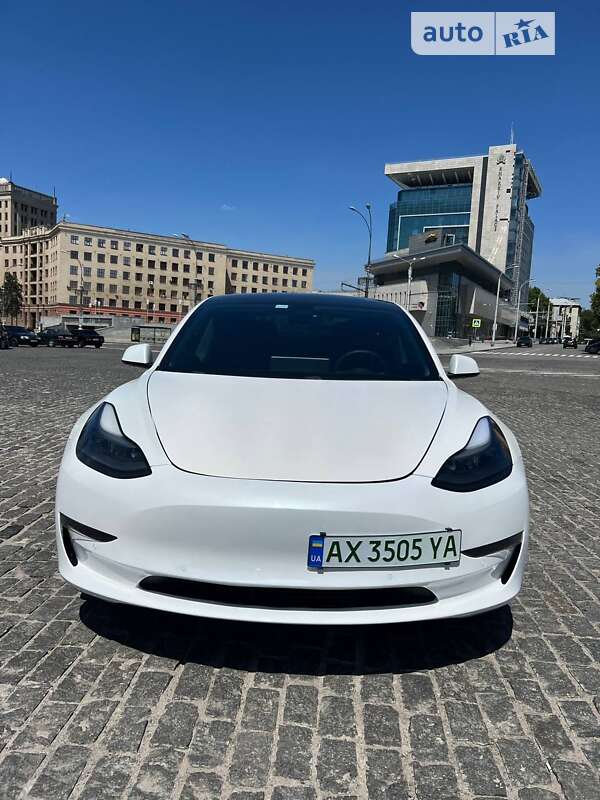 Tesla-1