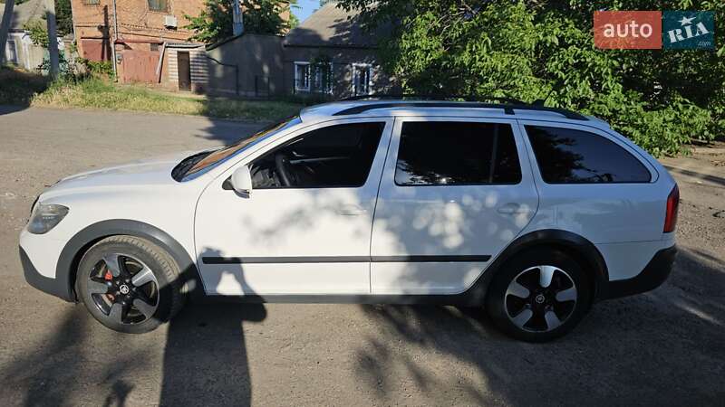 Skoda Octavia Scout 2012