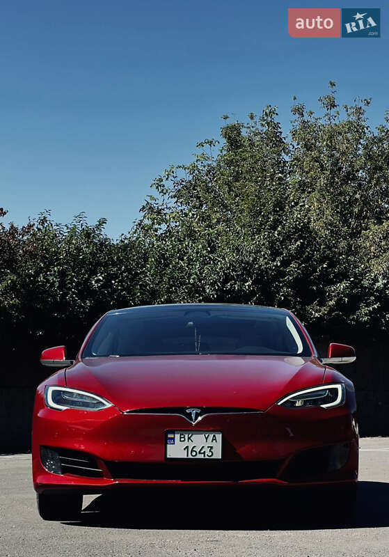 Tesla Model S 2017