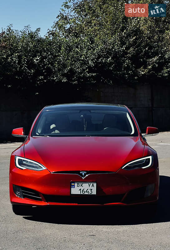 Tesla Model S 2017