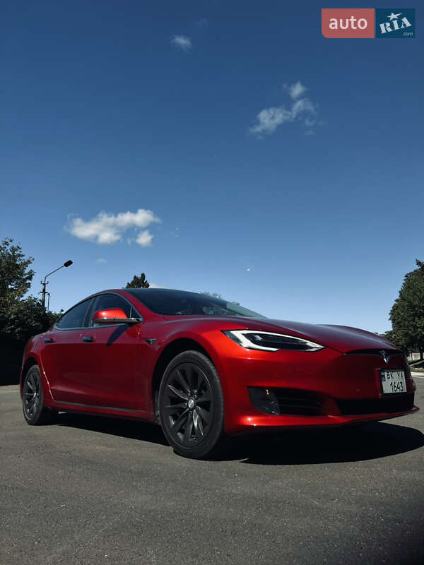 Tesla Model S 2017