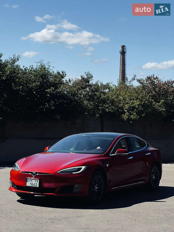 Tesla Model S 2017