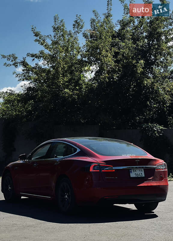Tesla Model S 2017