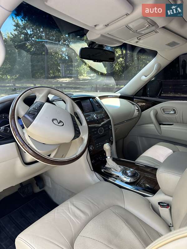 Infiniti-0