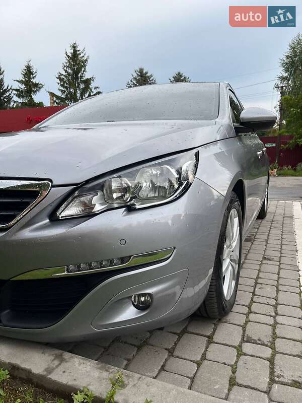 Peugeot 308 2015