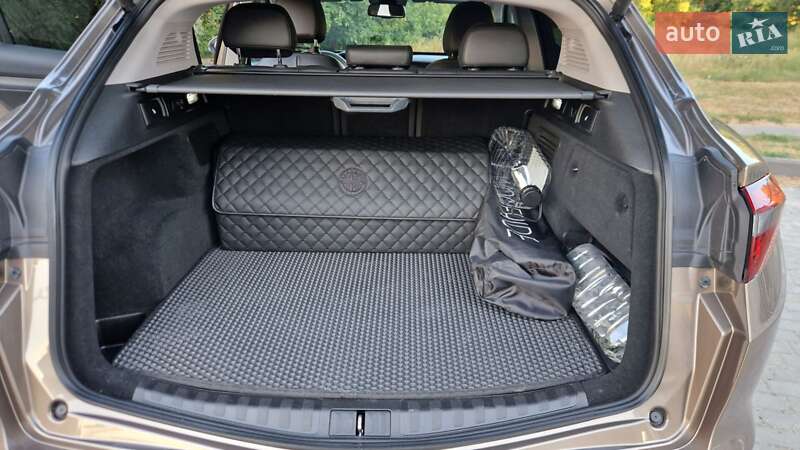 Alfa Romeo Stelvio 2019