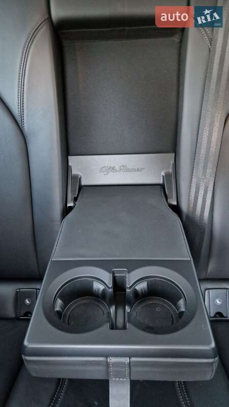 Alfa Romeo Stelvio 2019