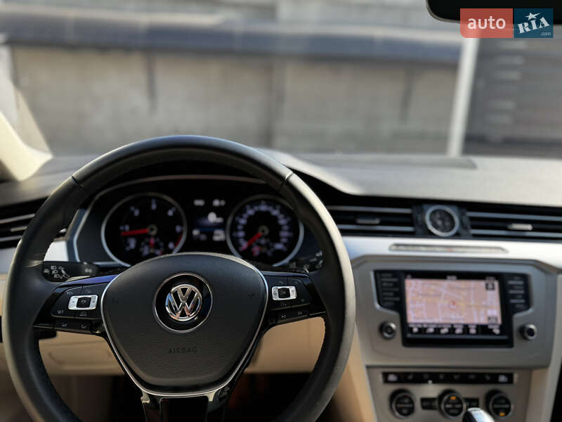 Volkswagen Passat 2016