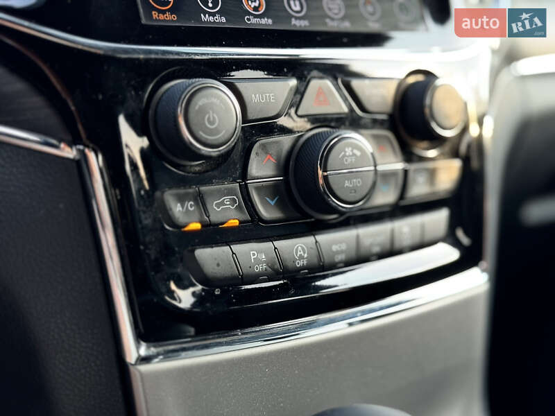 Jeep Grand Cherokee 2019