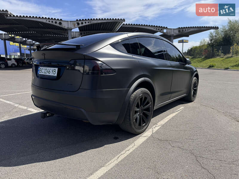 Tesla-4