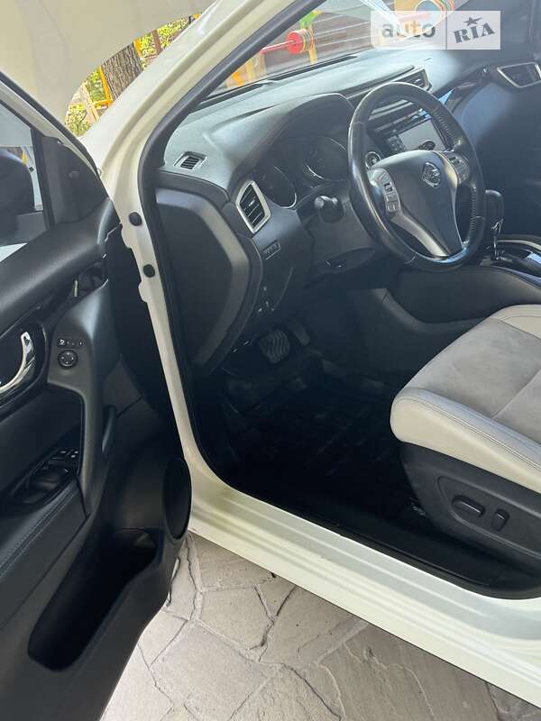 Nissan-26