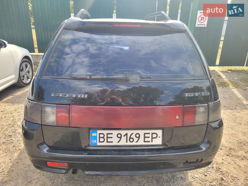 VAZ / Lada 2111 2008