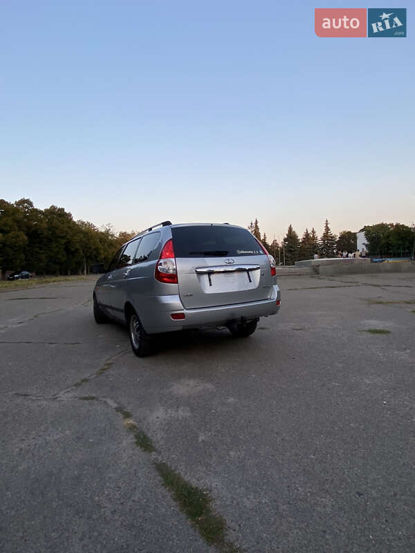 ВАЗ / Lada 2171 Priora 2012