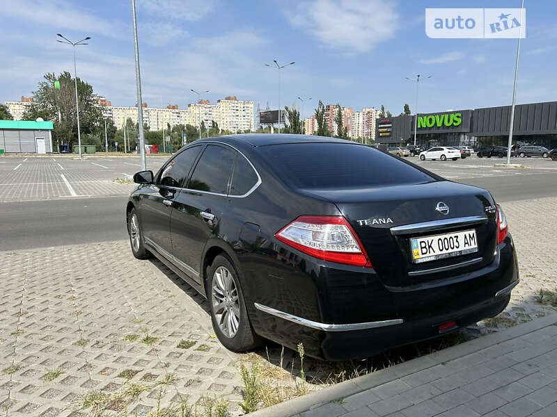 Nissan Teana 2012