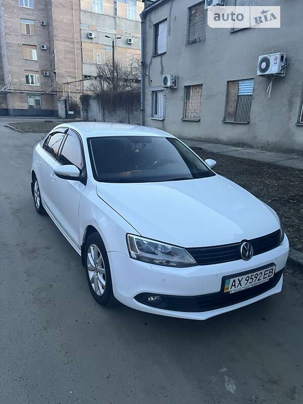 Volkswagen Jetta 2013