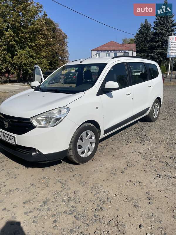Dacia Lodgy 2012
