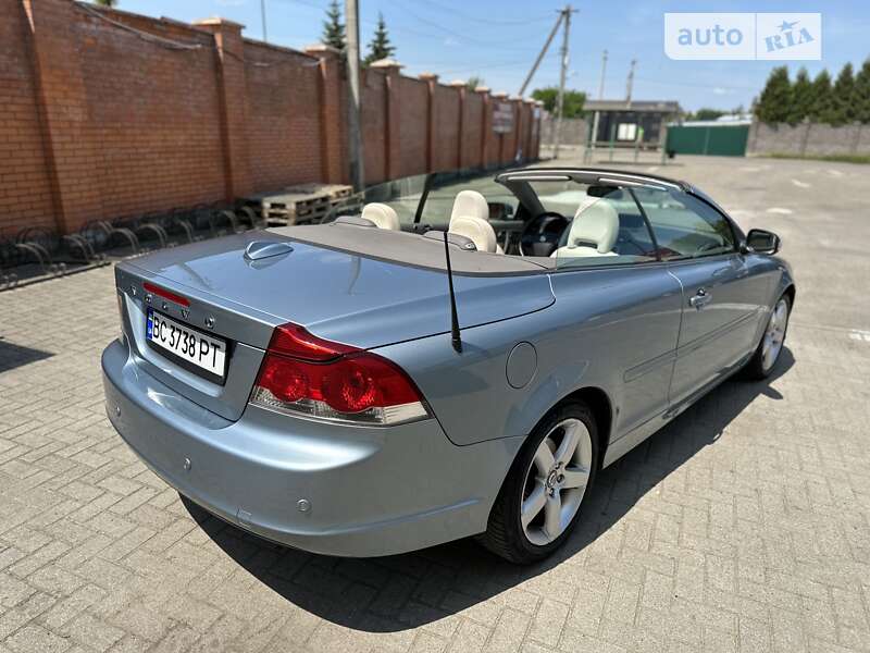 Volvo C70 2009