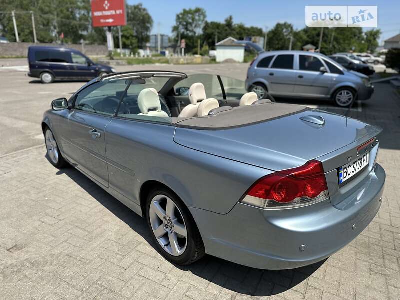 Volvo C70 2009