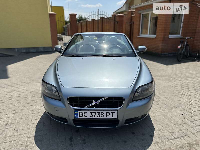Volvo C70 2009
