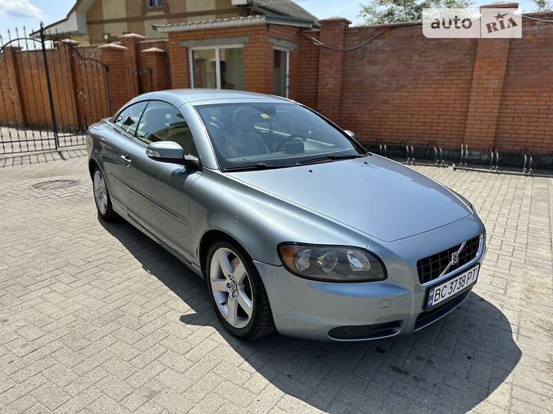 Volvo C70 2009