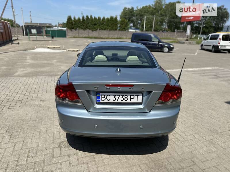 Volvo C70 2009
