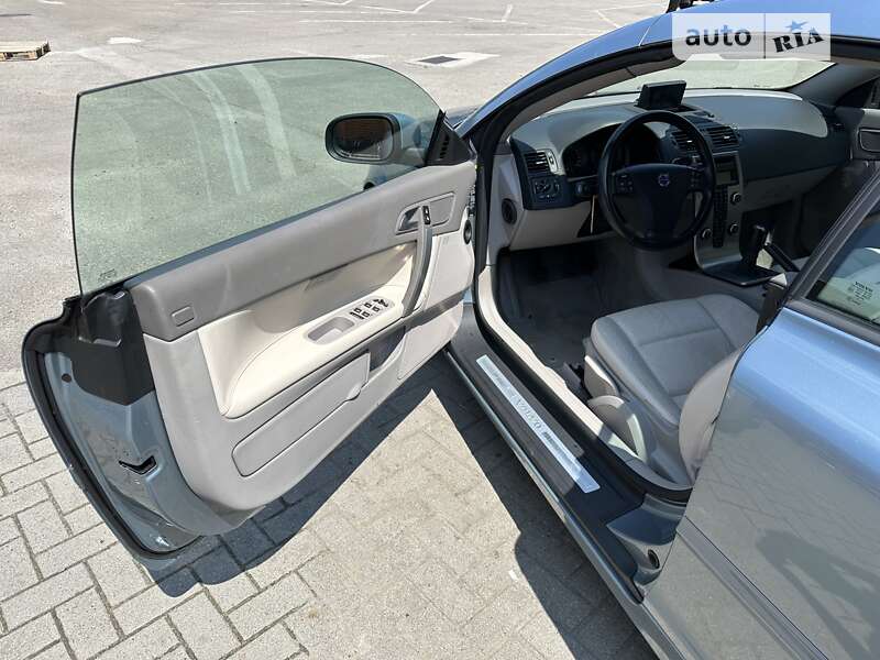 Volvo C70 2009