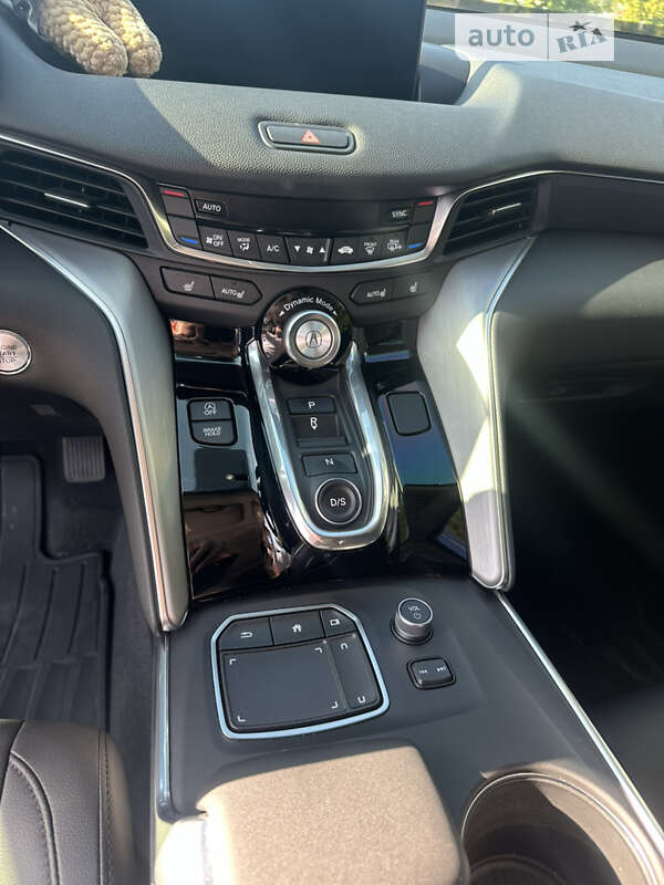 Acura TLX 2022