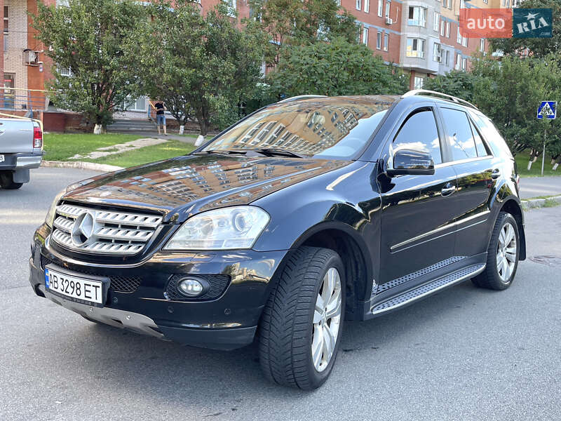 Mercedes-Benz-2