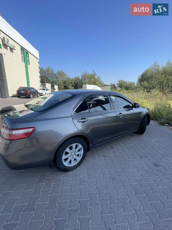 Toyota Camry 2007
