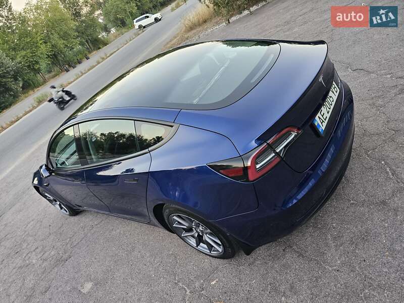 Tesla Model 3 2022