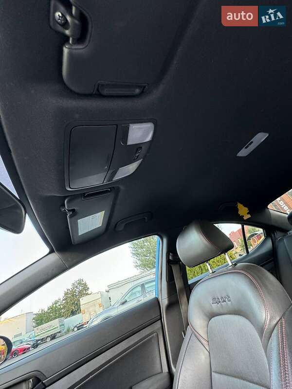 Hyundai Elantra 2016