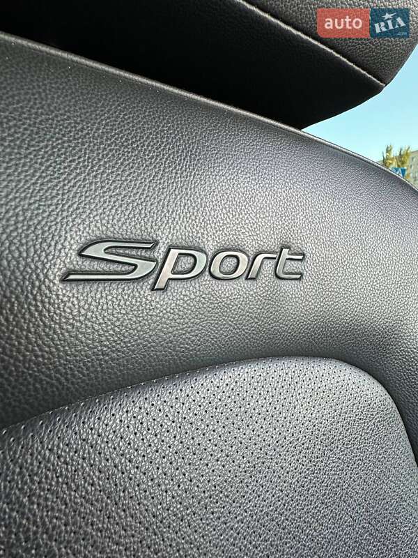 Hyundai Elantra 2016